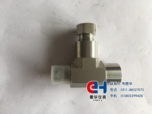 焊接式三通接头